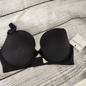 NWT Calvin Klein Push-up Underwire Plunge Bra